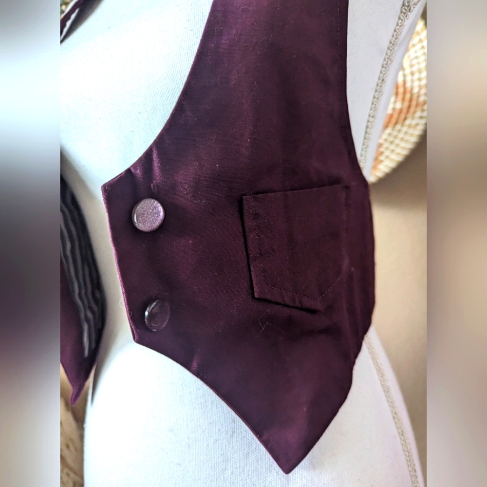 LUX Women's Cropped Vest - Picture 6 of 11